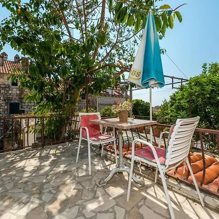 Apartment Old Town With Balcony